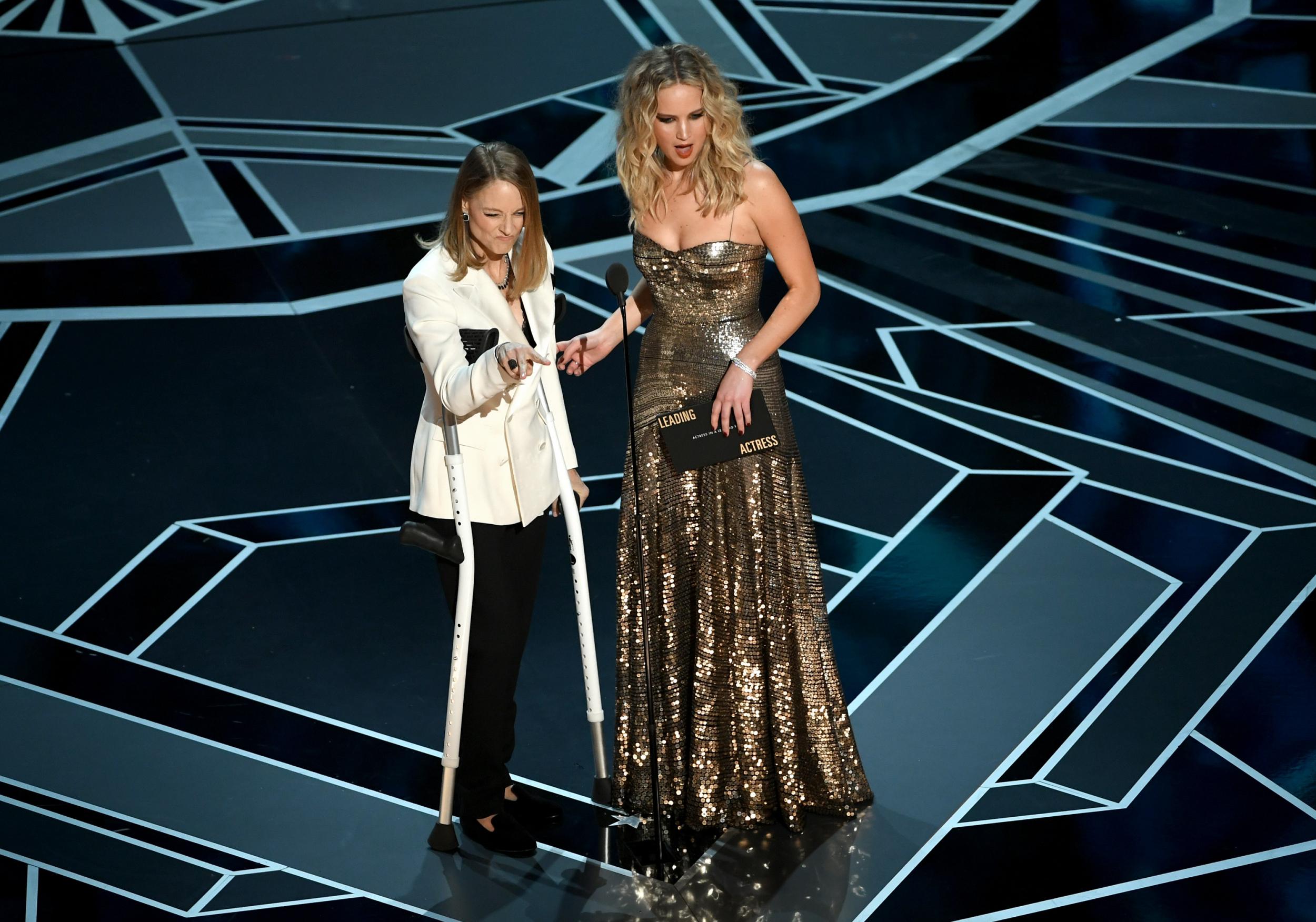 Jodie Foster and Jennifer Lawrence present Best Actress instead of Casey Affleck at the 2018 ceremony