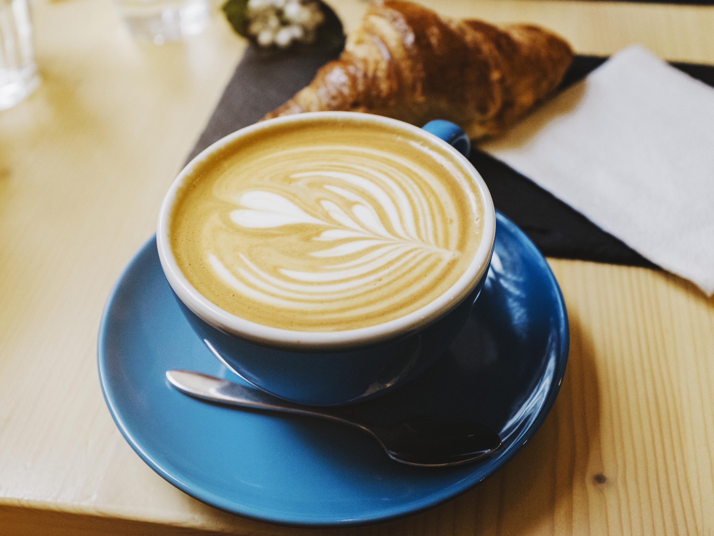 what is in a flat white