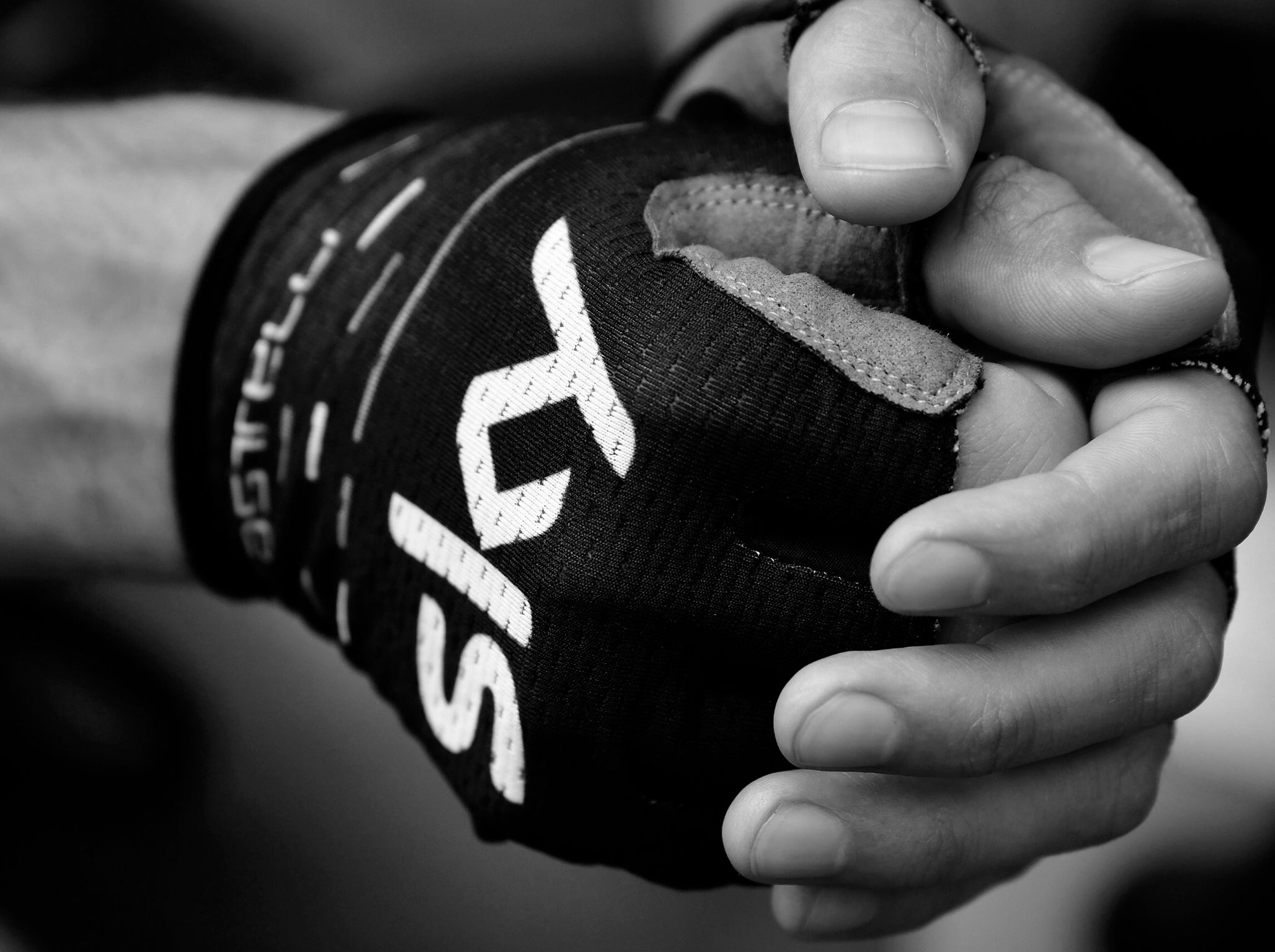 Team sky gloves online