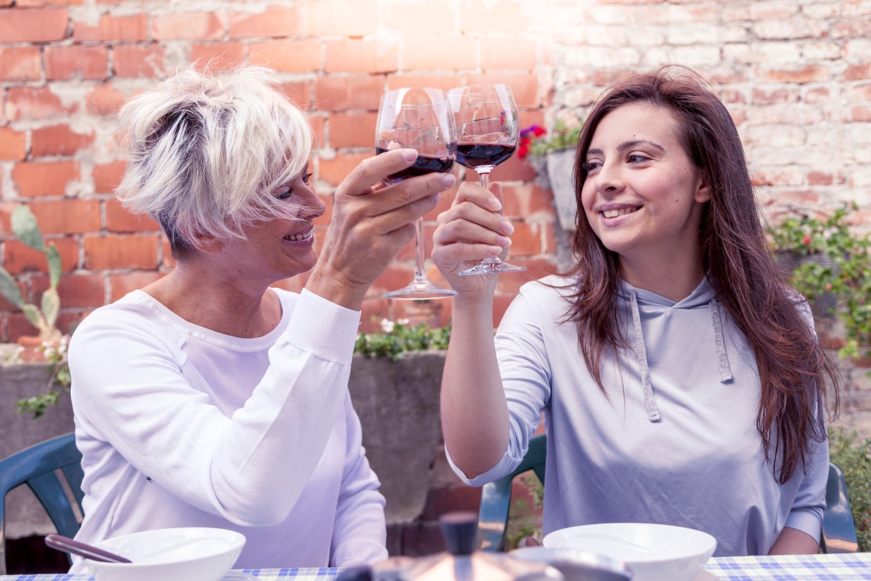 Treat your mum to a cheeky tipple with a lovely hamper