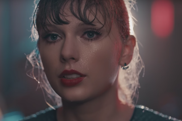 Taylor Swift in the video for 'Delicate'