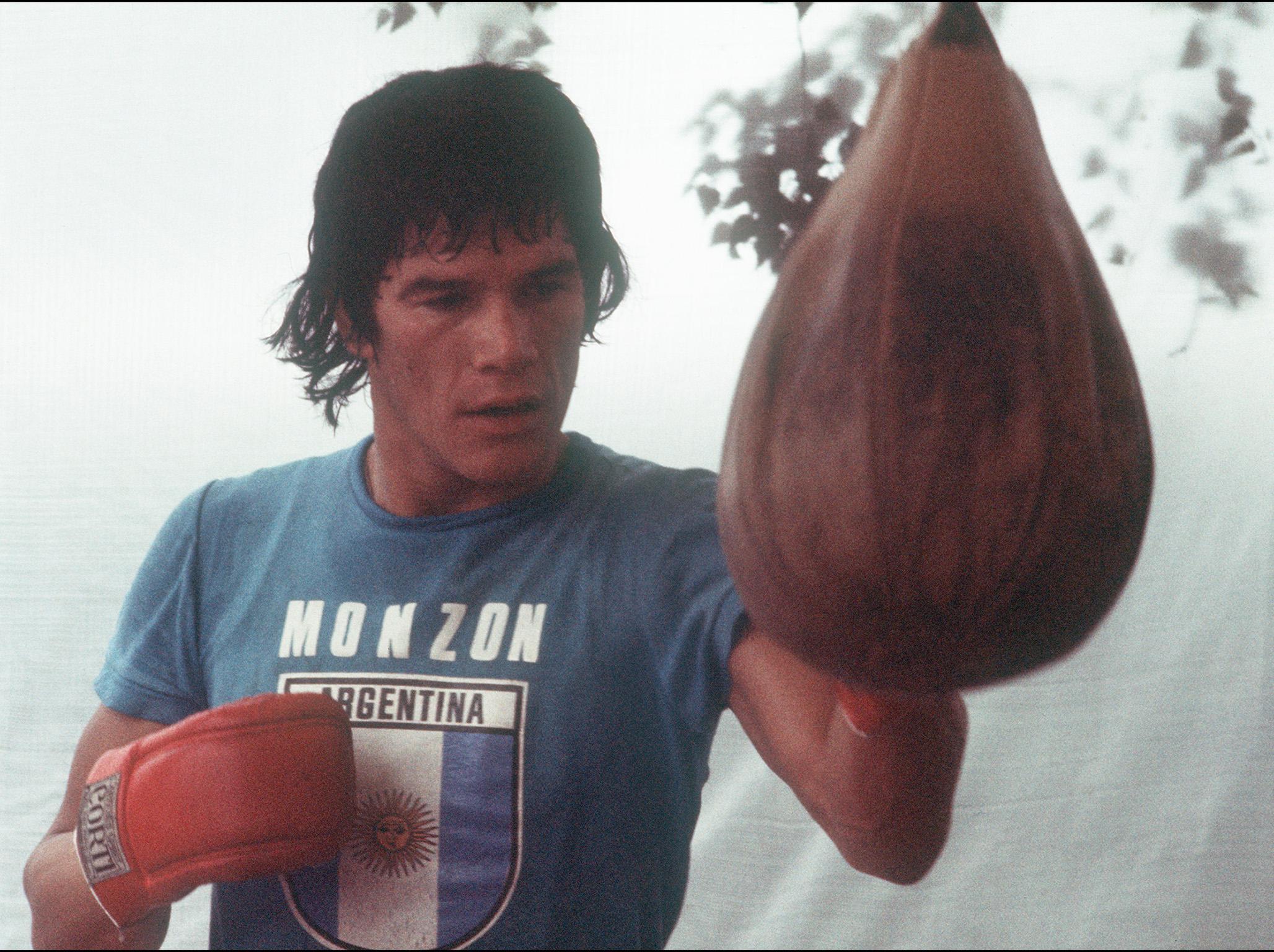 Carlos Monzon pictured training in Paris in 1976