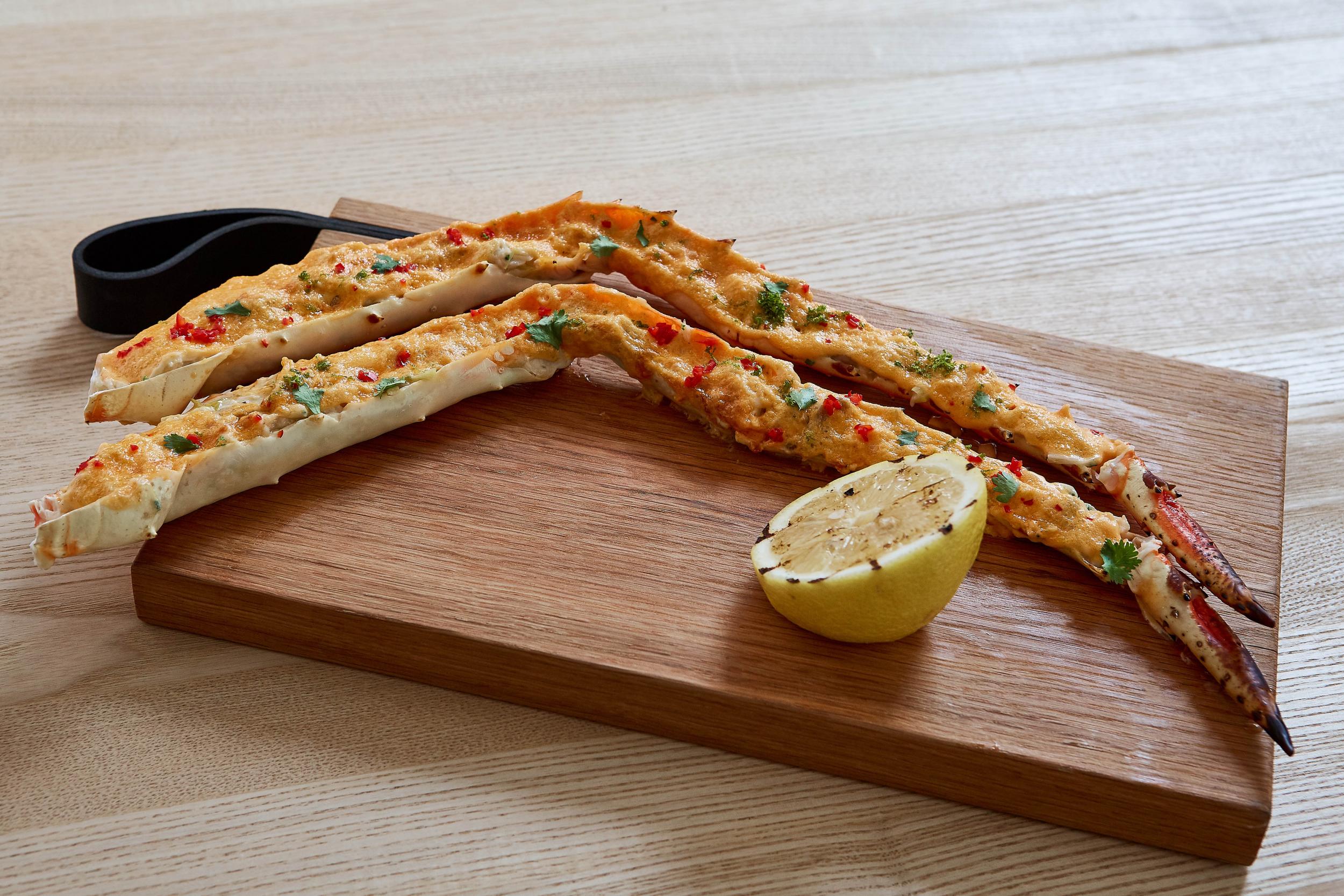 The twins offer 81 different varieties of crabs – the king crab phalanx is the star of the menu (Wine and Crab)