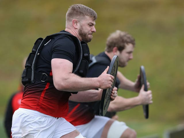 George Kruis in training this week with his England teammates