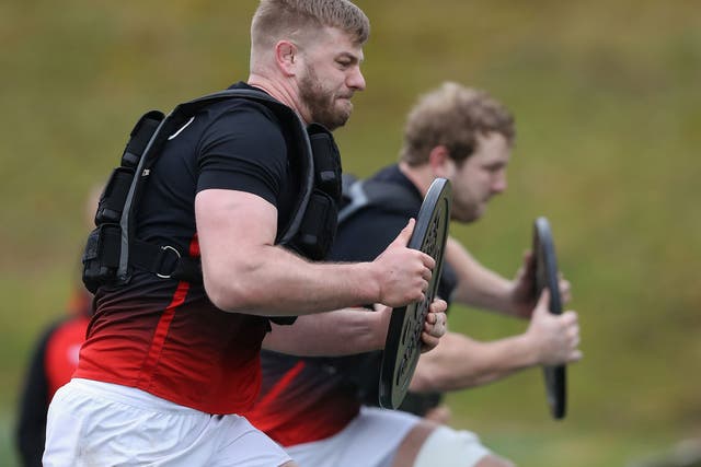 George Kruis in training this week with his England teammates