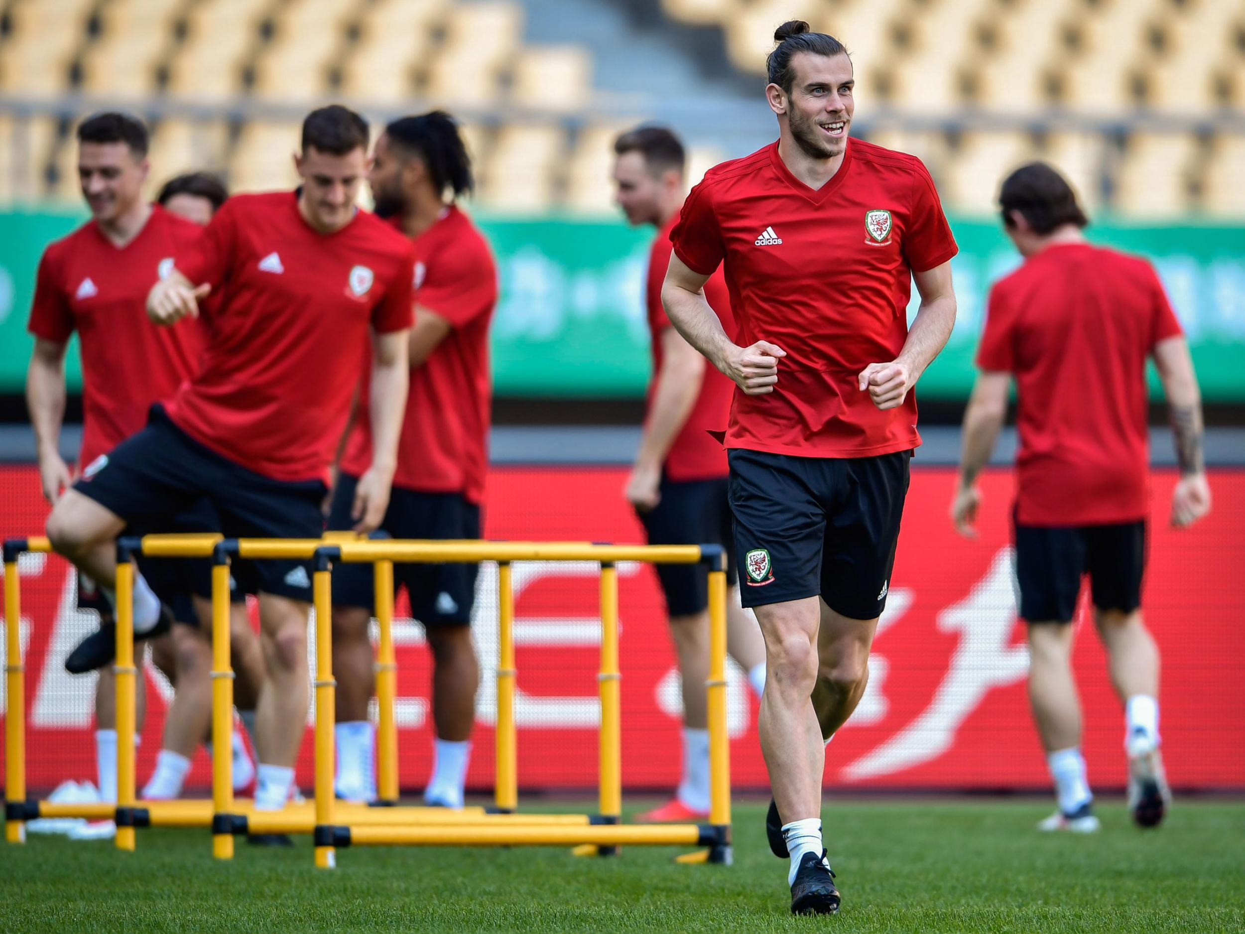 Gareth Bale trained with his teammates in Guangzhou