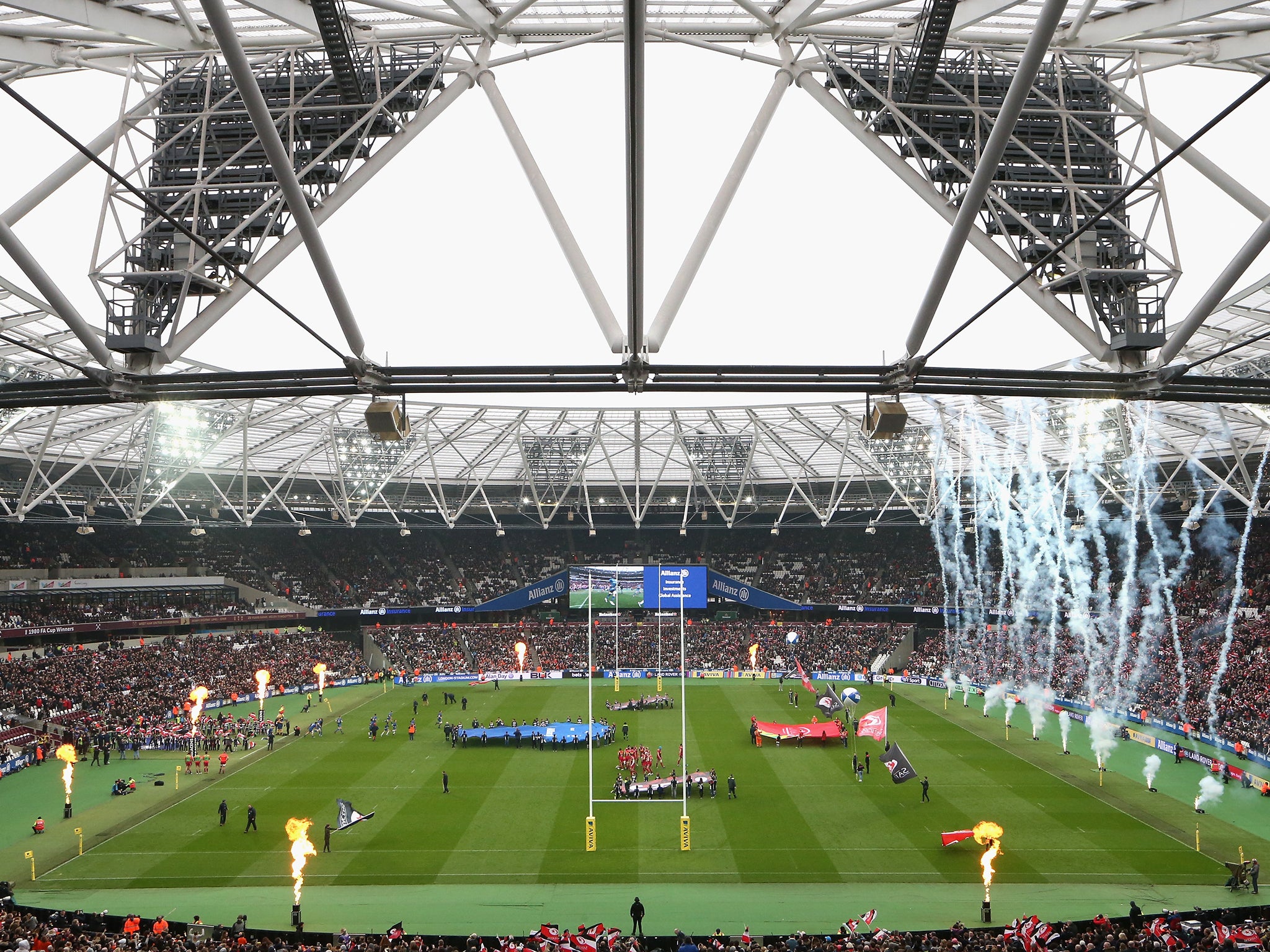 57,000 fans filled the first Premiership game to be held at the London Stadium