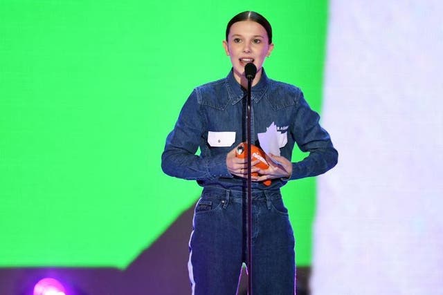 Millie Bobby Brown showed her support for the March for Our Lives demonstrations at the Nickelodeon Kids’ Choice Awards