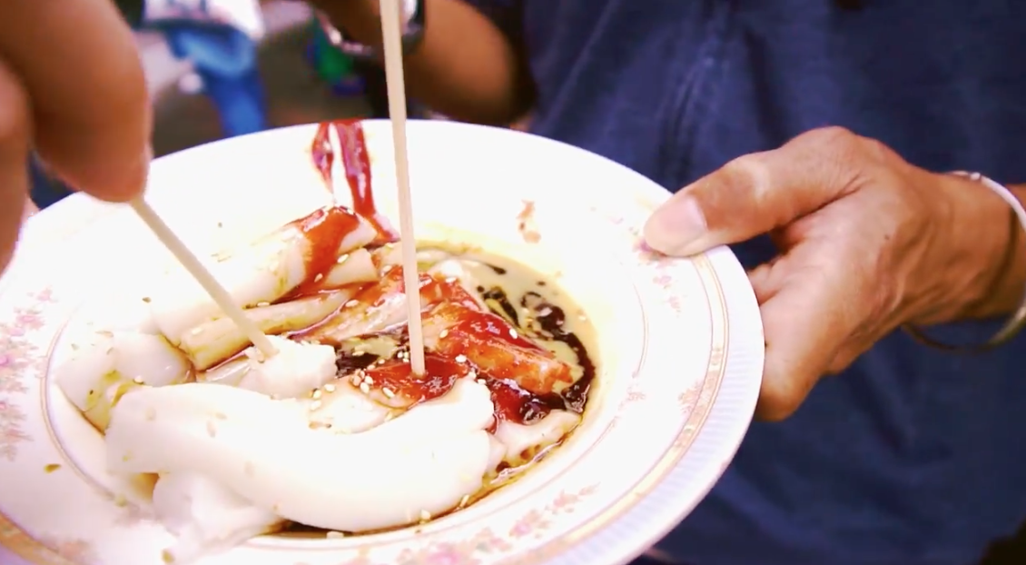 Cheung fun or rice noodle rolls