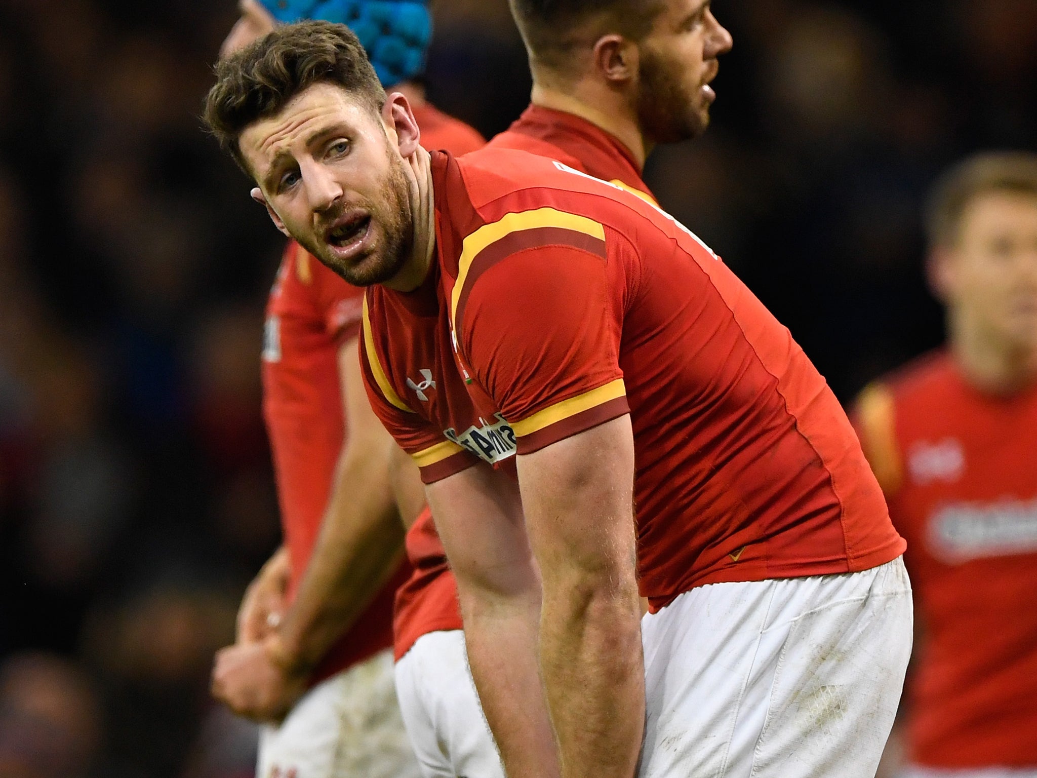 Alex Cuthbert has agreed to join Exeter Chiefs in a move that will end his Wales career
