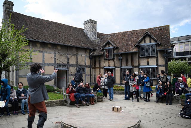 Scene and heard: a performance of the balcony scene from ‘Romeo and Juliet’ in the grounds of Shakespeare’s Stratford-upon-Avon birthplace