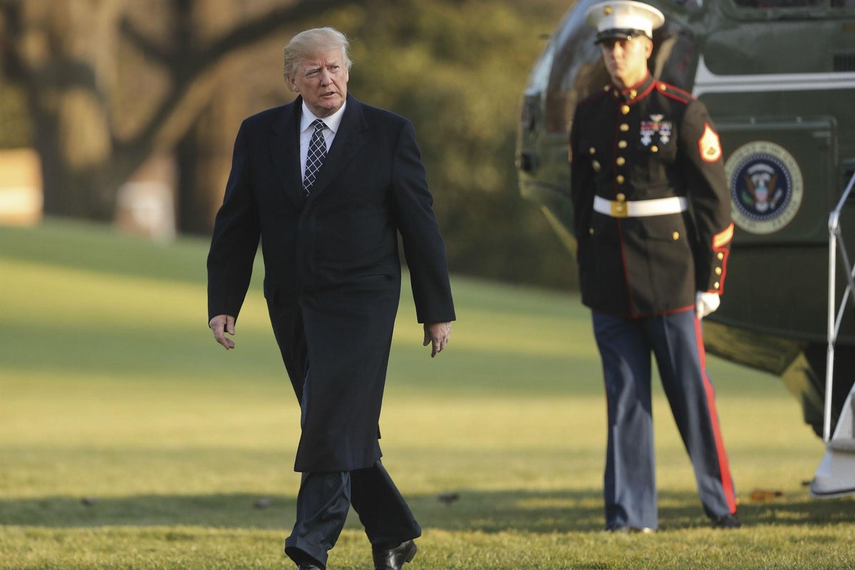Donald Trump 'wants the military to pay' for his Mexico border wall ...
