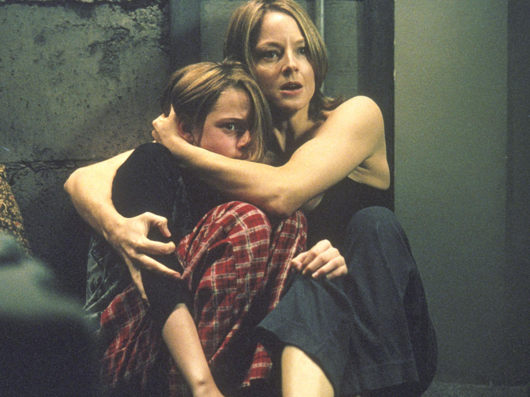 Kristen Stewart as Sarah and Jodie Foster as Meg in David Fincher's 'Panic Room'