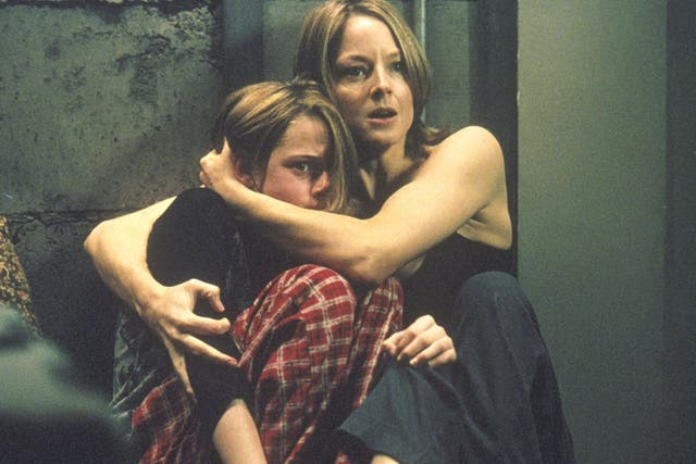 Kristen Stewart as Sarah and Jodie Foster as Meg in David Fincher's 'Panic Room' 