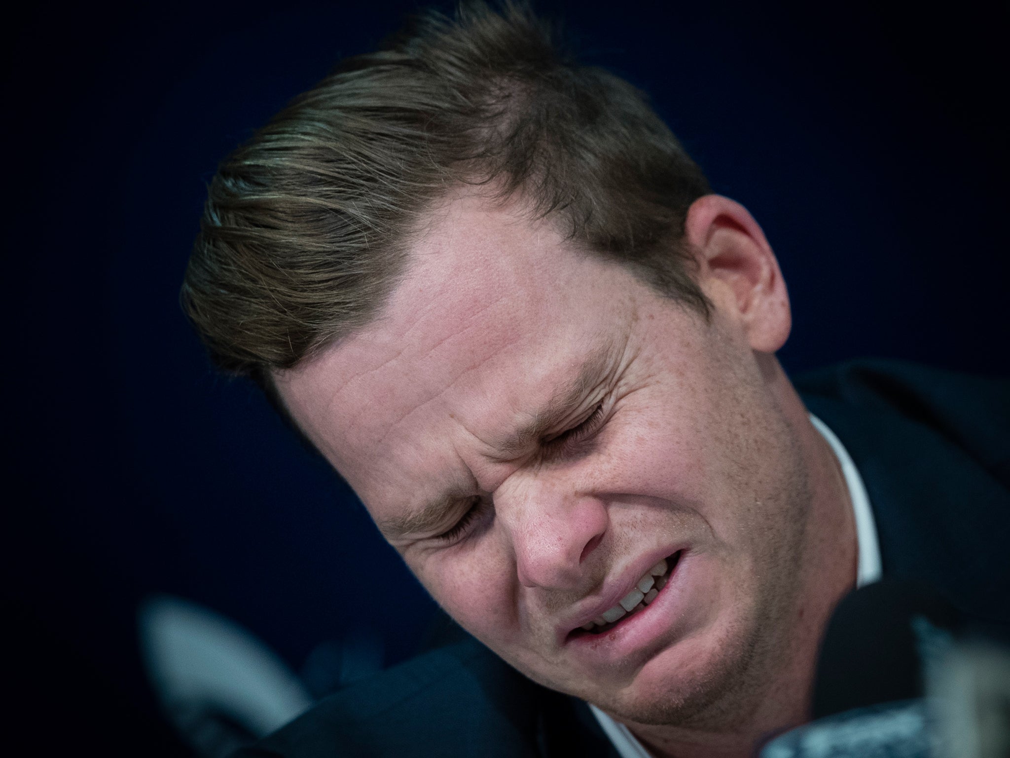 Steve Smith broke down in tears after apologising for the Australia ball-tampering scandal