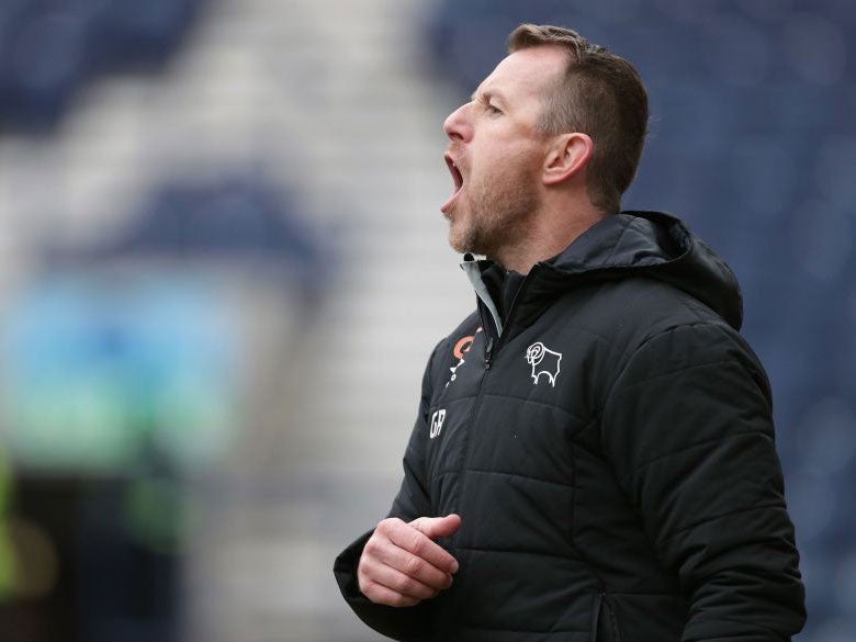 &#13;
Gary Rowett watches his Derby side against Preston &#13;