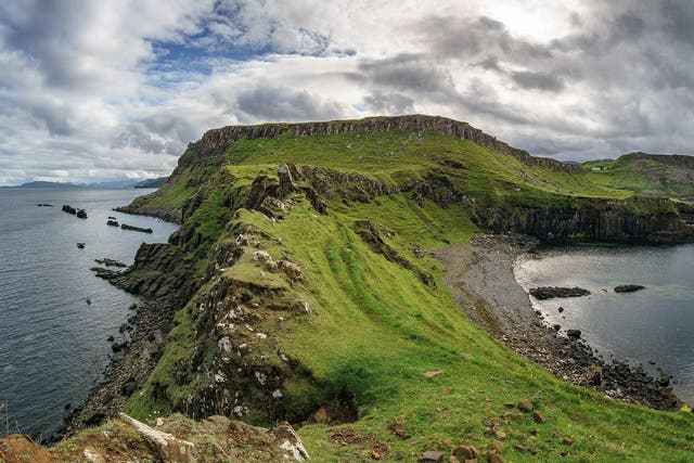 The island has an indented coastline of peninsulas and narrow lochs, radiating out from a mountainous interior
