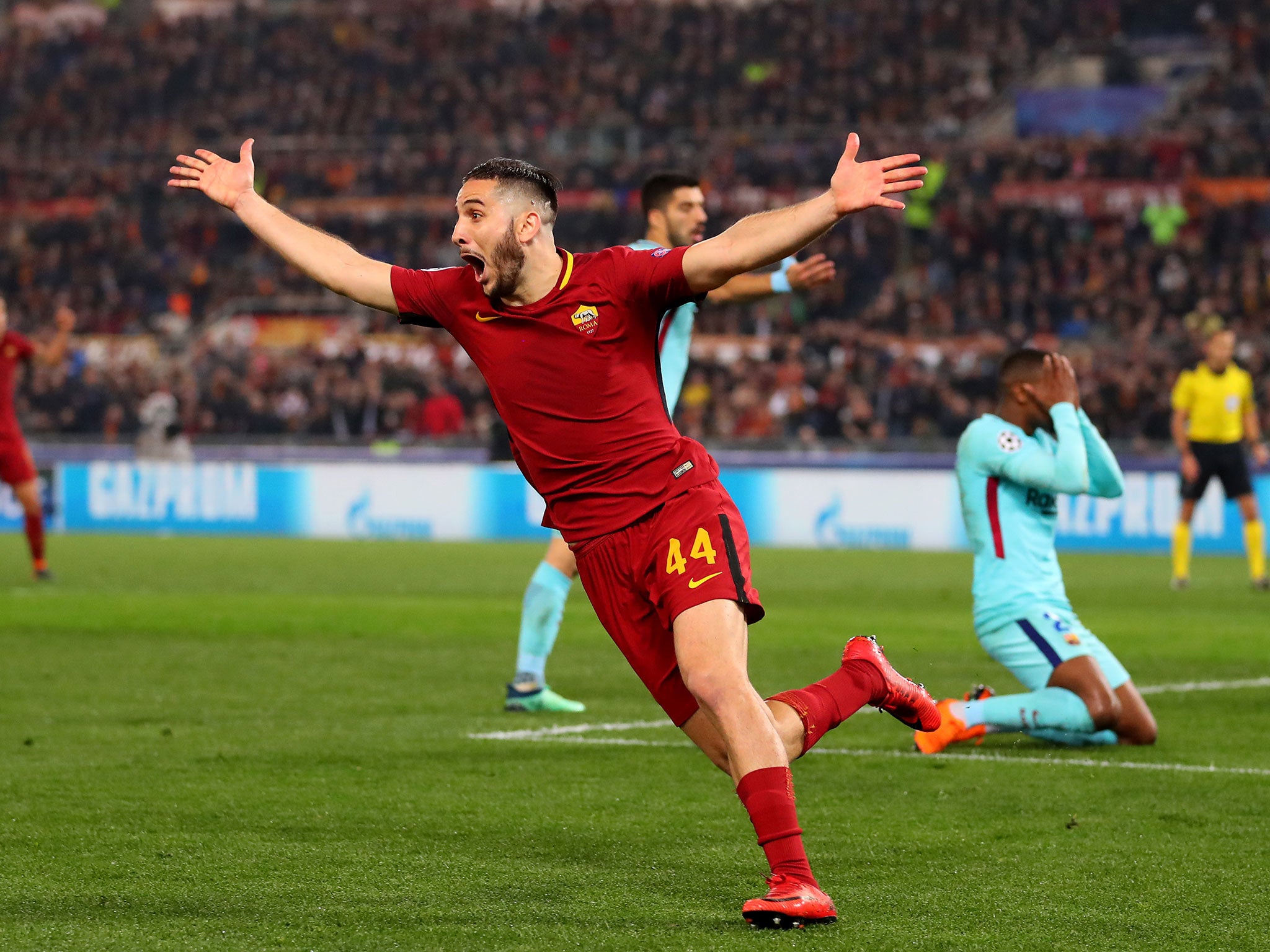 Kostas Manolas celebrates after scoring the deciding goal