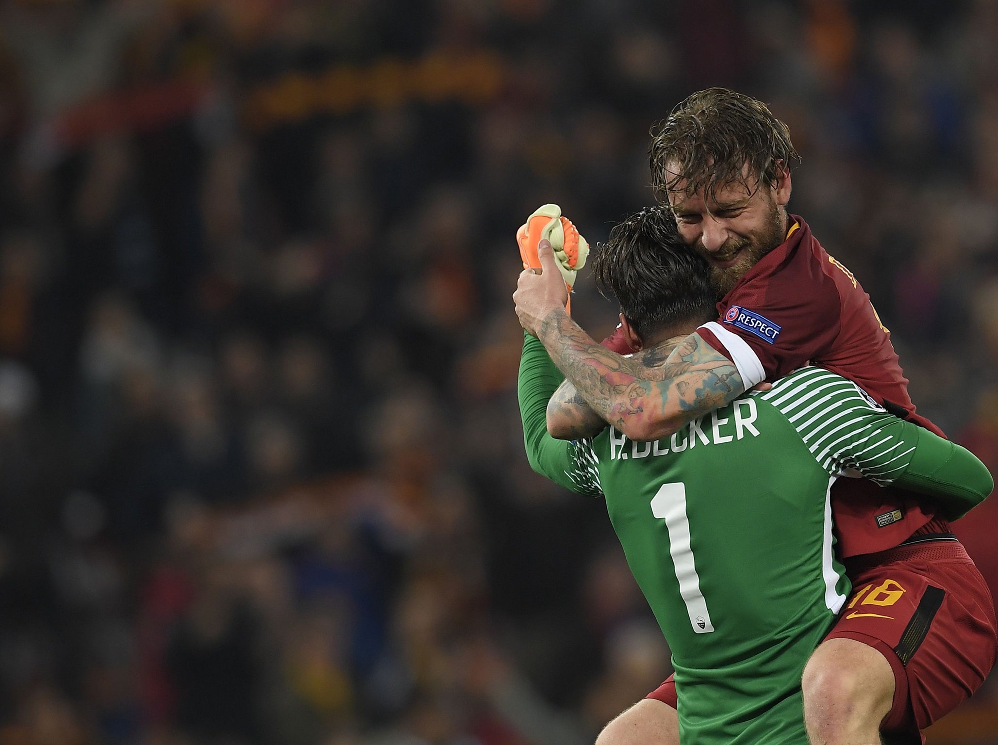 Daniele De Rossi celebrates his vital goal