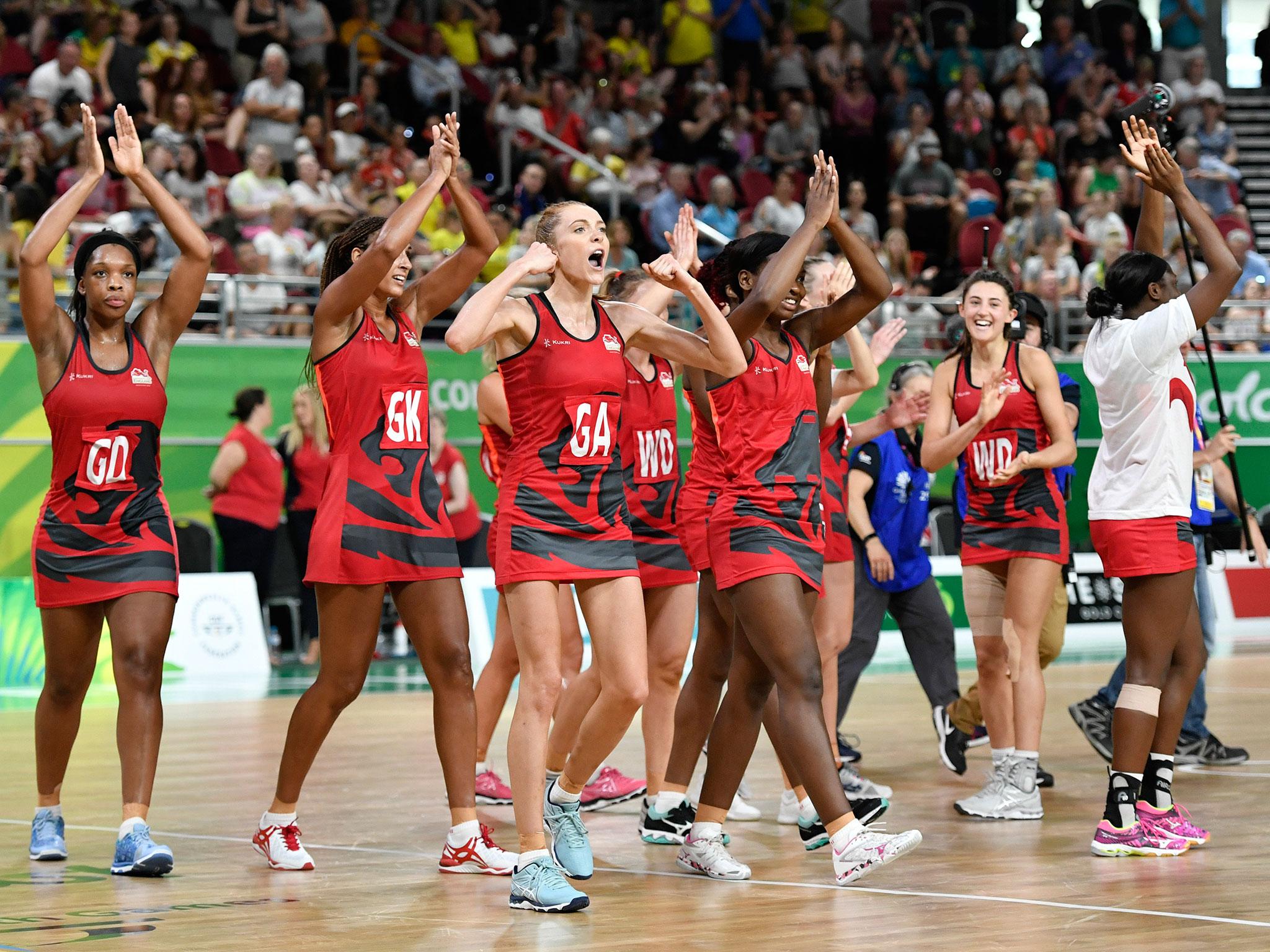 England's women netball team beat the Silver Ferns, the 2006 and 2010 gold medallists, for the first time in a major competition