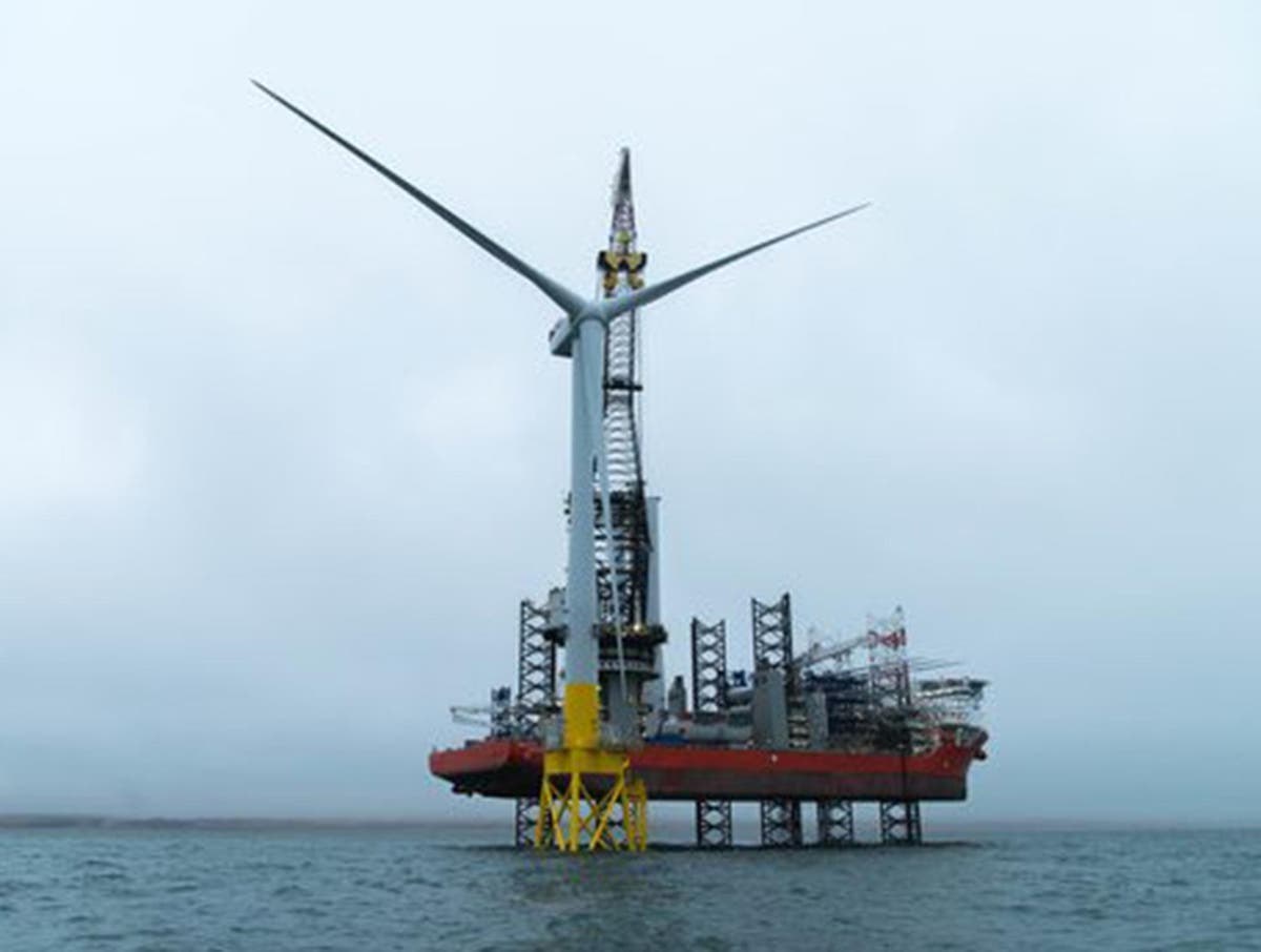 World's most powerful wind turbine goes up off Scottish coast - despite ...