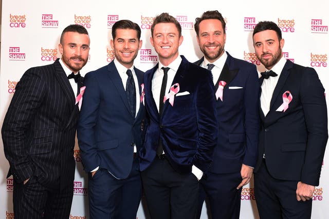 Timmy Matley (centre) with The Overtones in 2015