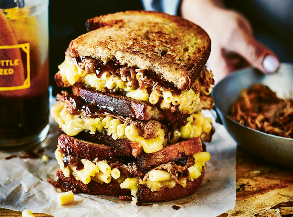 Grilled Cheese Day: How to make mac 'n' cheese toastie ...