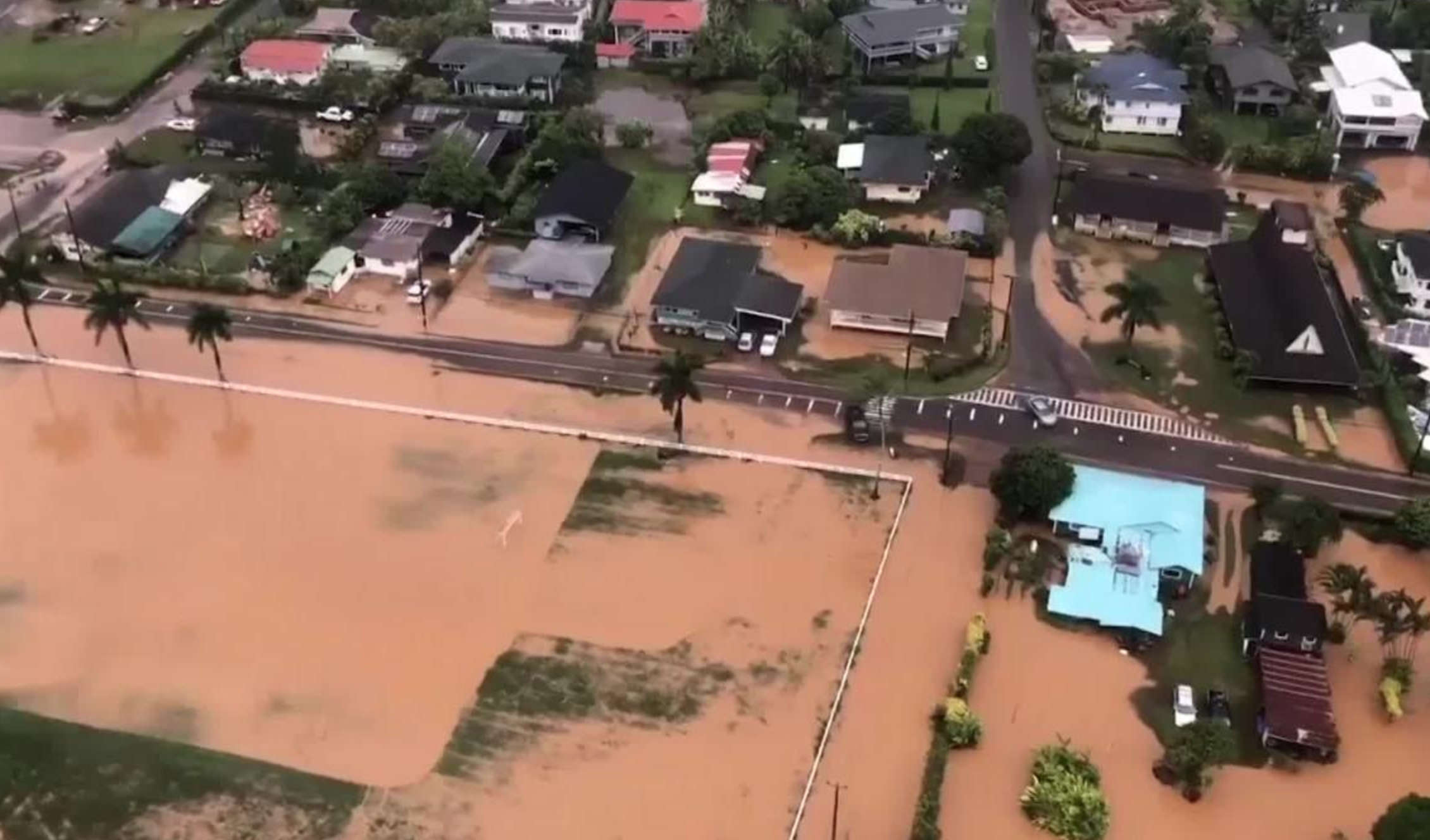 Mudslides and flash flooding trigger state of emergency in Hawaii