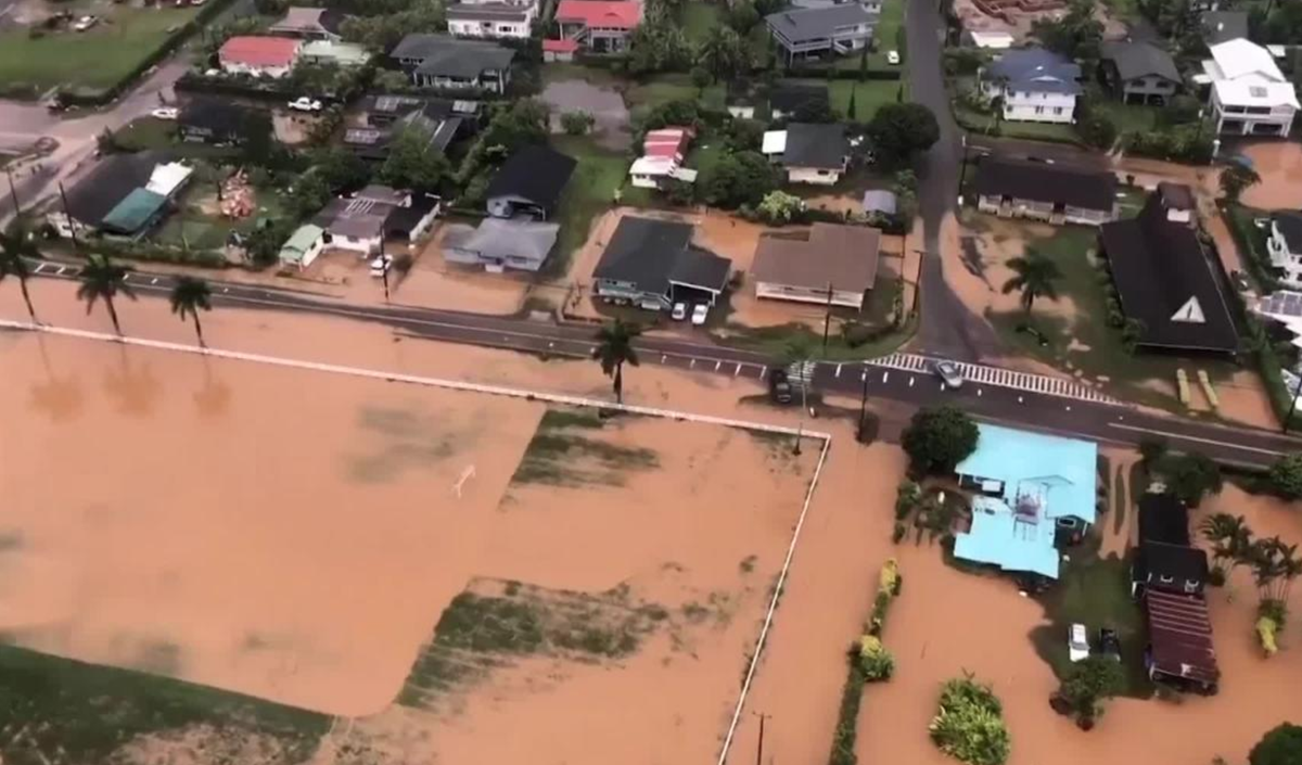 Mudslides and flash flooding trigger state of emergency in Hawaii The