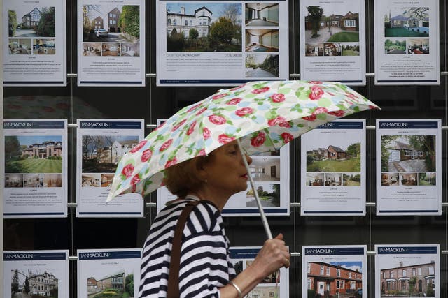 Estate agents warned unrealistic pricing was a way for sellers to shoot themselves in the foot