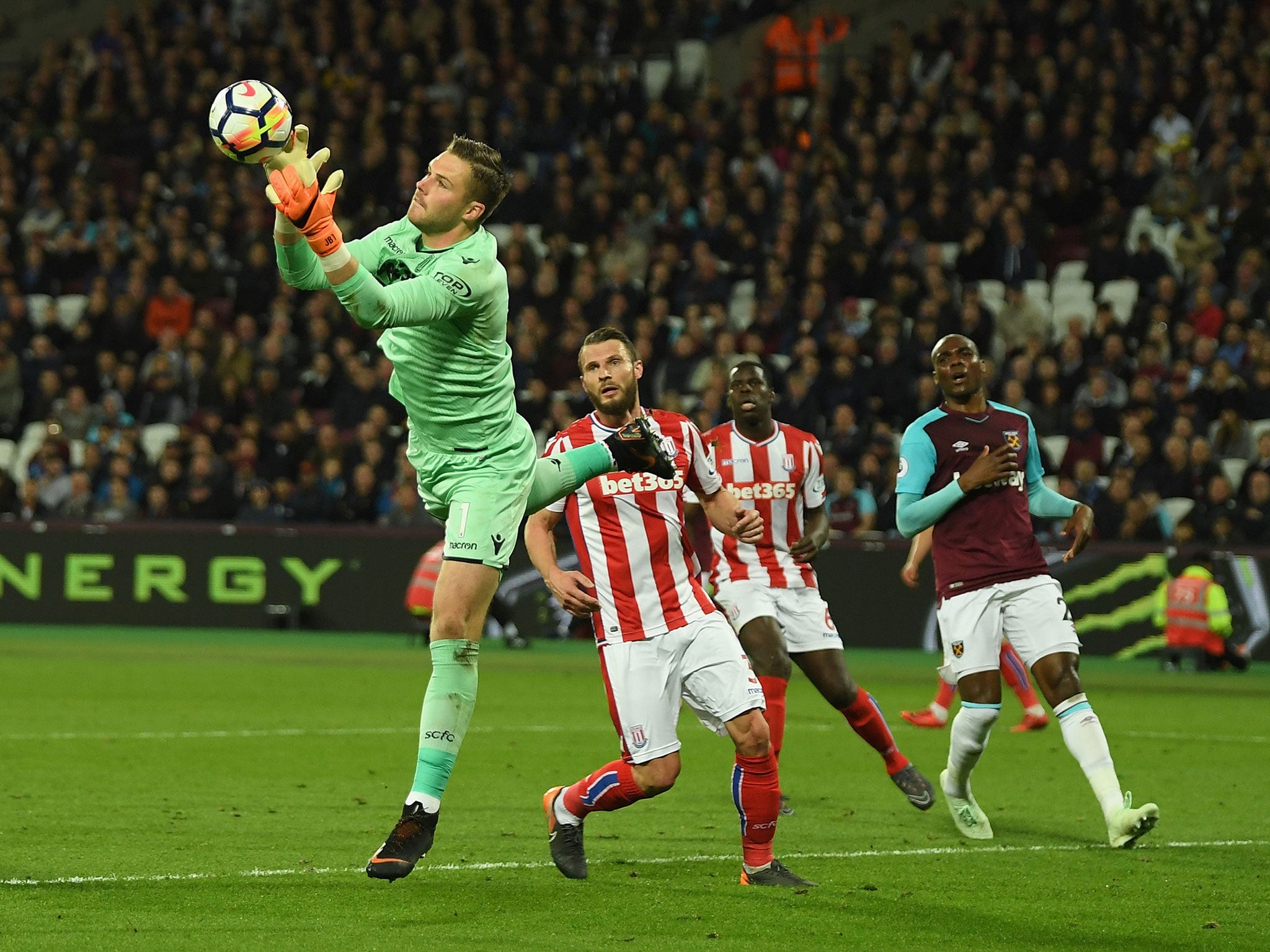 Jack Butland looks to be staying put at Stoke
