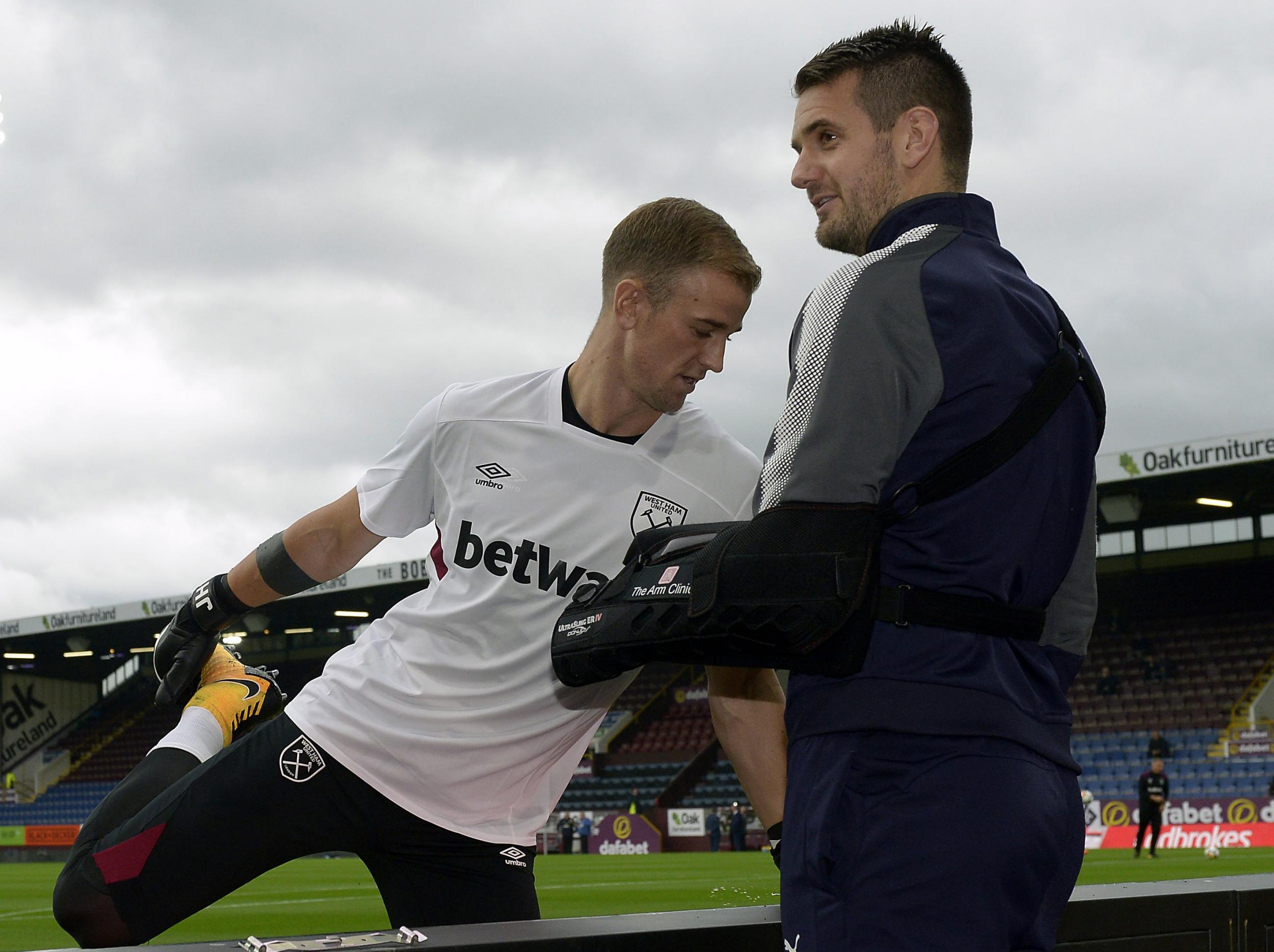 Tom Heaton is still struggling with injury