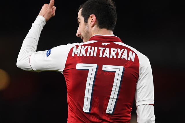 Transfer news: Arsenal's Henrikh Mkhitaryan 'edges closer to joining Roma  on loan