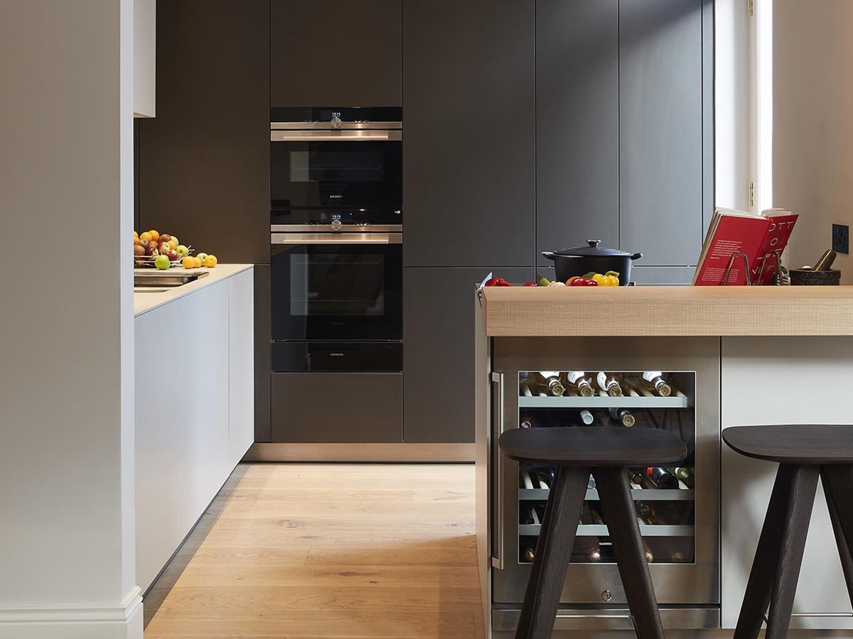 Islands, exposed brickwork and the blackest blacks top trends for