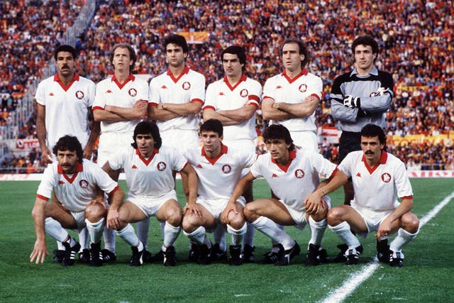 Di Bartolomei with his team, back row third from right