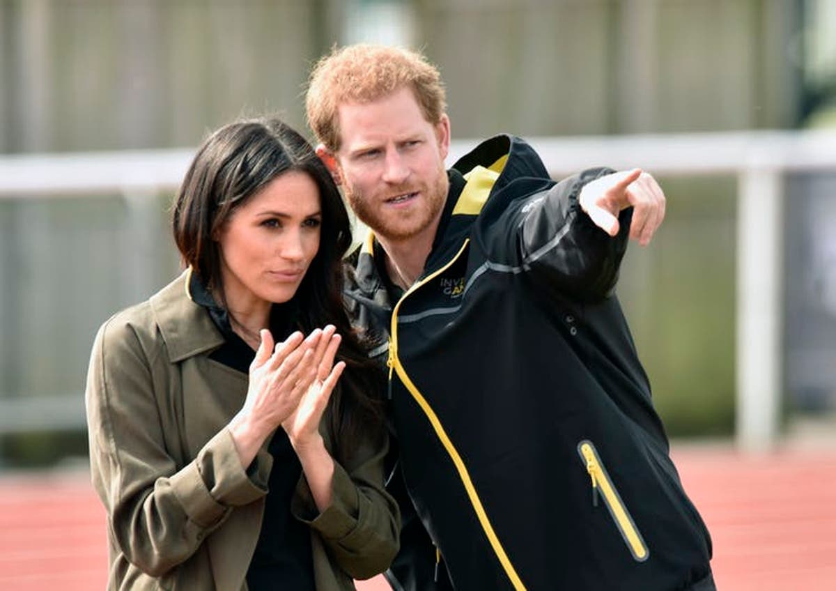 How do we explain Meghan Markle's brother asking Prince Harry to call ...