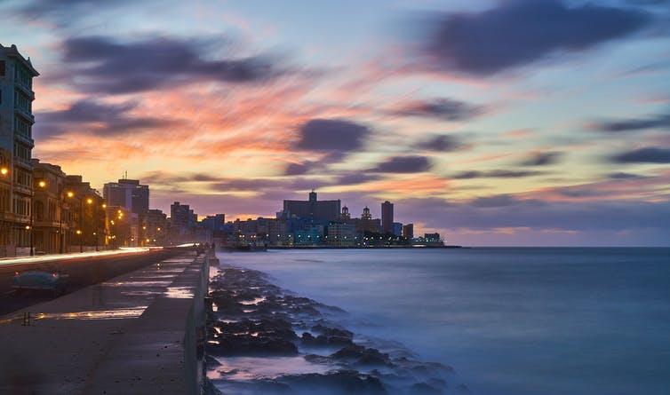 There is as much to see on a stroll along the Malecon promenade in the evening as there is in the day