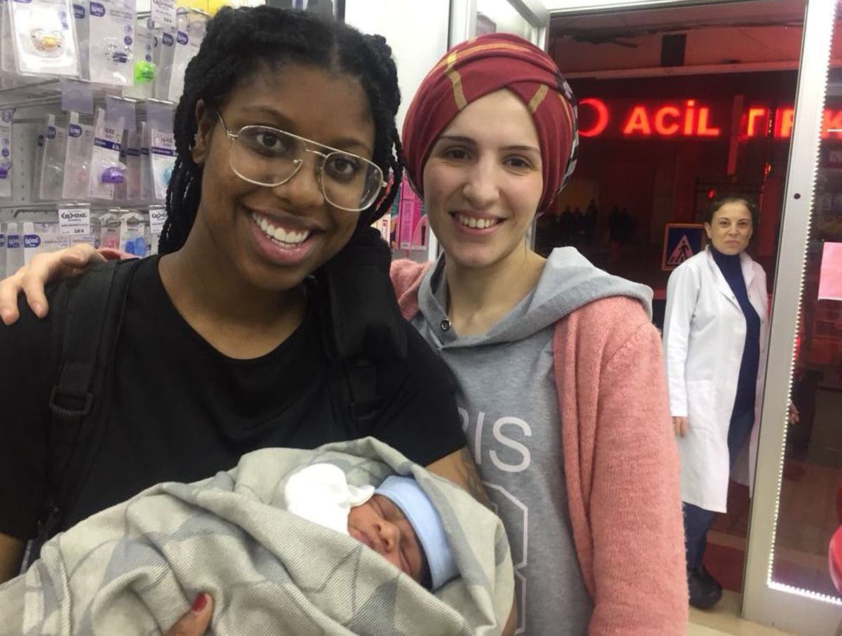 Mom who gave birth while sedated meets her daughter for 1st time - KAKE