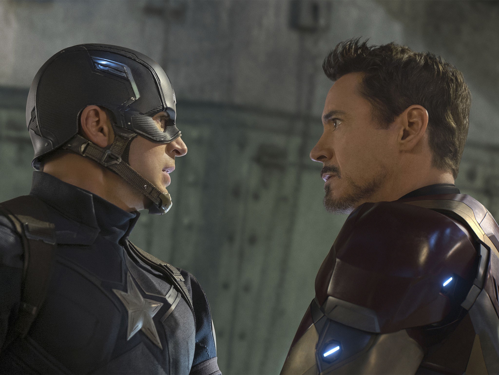 Chris Evans and Robert Downey Jr in ‘Captain America: Civil War’
