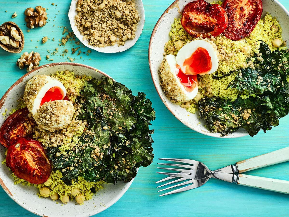 How to make cauli-rice and walnut-crusted egg buddha bowl | The ...