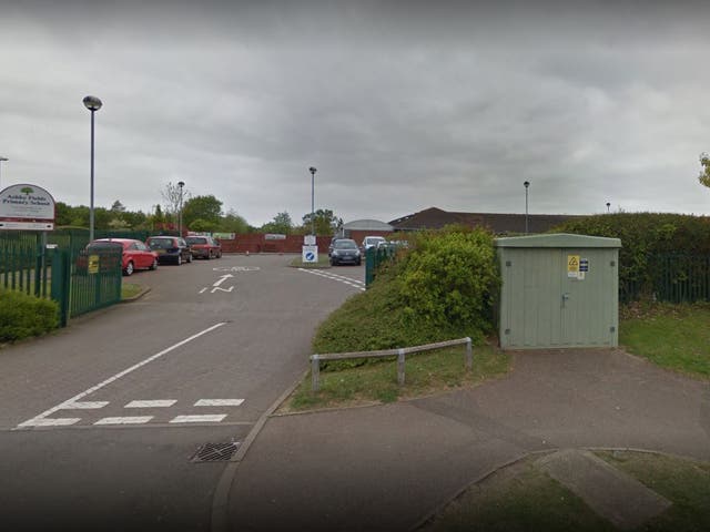 Ashby Fields Primary in Daventry plans to close at 1.15pm on Fridays