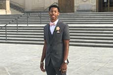 Teen wears short-sleeved suit to prom and divides the internet