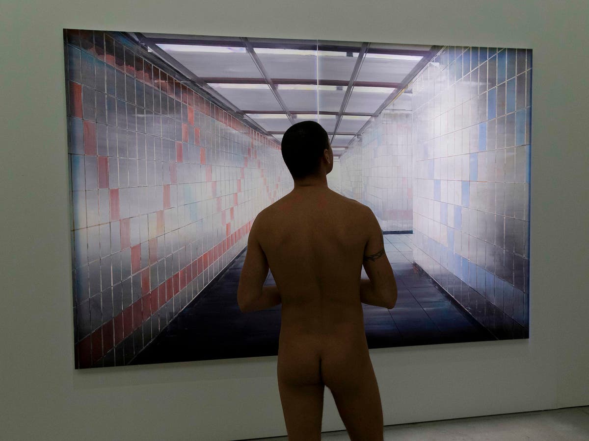 Paris museum becomes city's first to let nudists inside