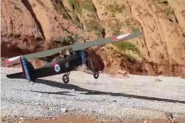 Pilot lands on Sidmouth beach on Bank Holiday Saturday