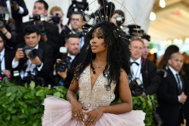 SZA said her voice was 'permanently' damaged in a series of now-deleted tweets