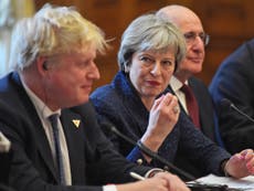 Brexit: May scrambles to avoid backbench anger over custom union