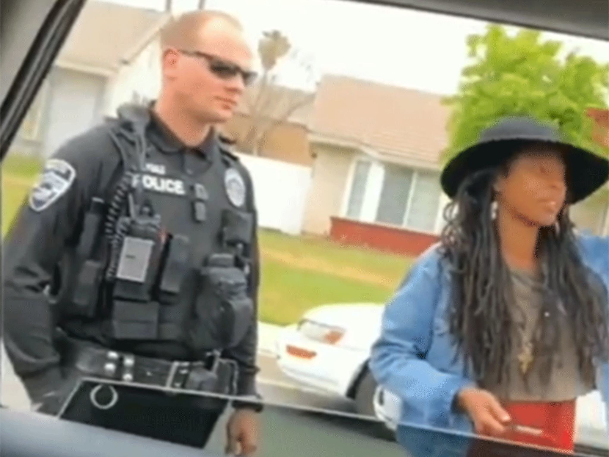 Huge police response called to tackle three black Airbnb guests 