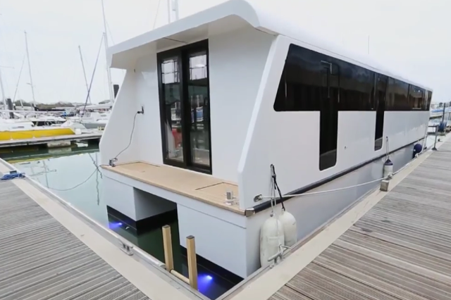 Karen Boswell built herself a luxury houseboat