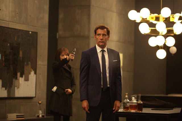 Clive Owen is enjoyably sardonic and laidback as the detective hero. Amanda Seyfried is suitably enigmatic as the mysterious object not just of Sal’s investigations but increasingly of his desire as well