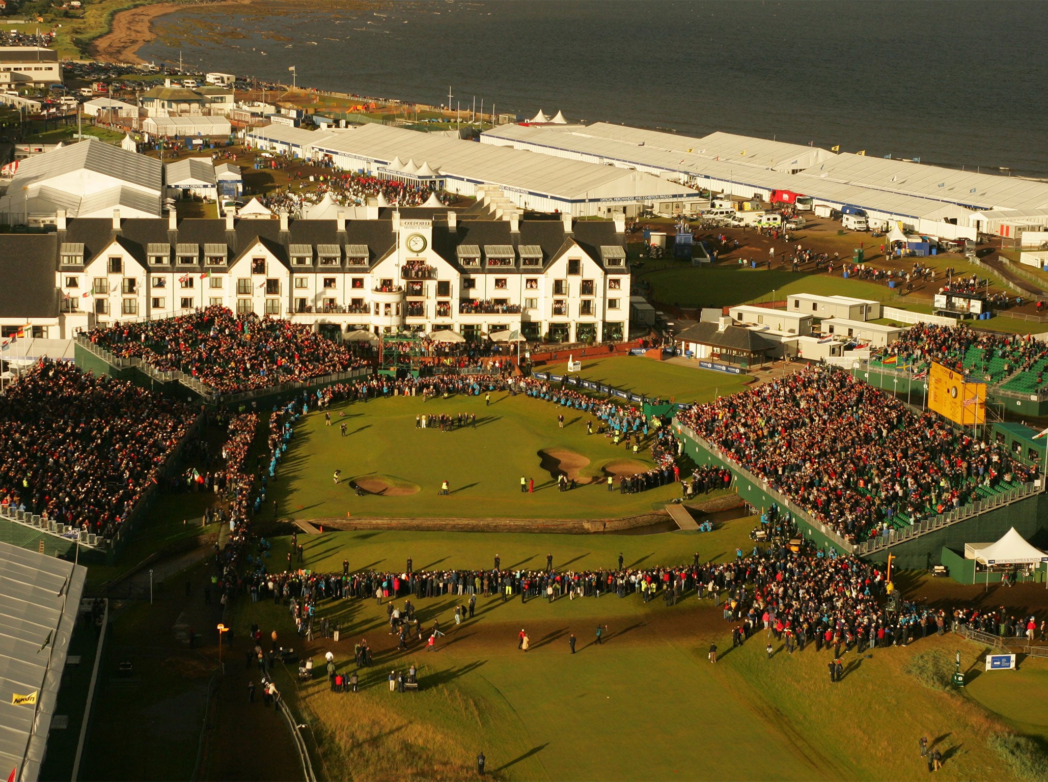 Carnoustie's 18th green in greener times